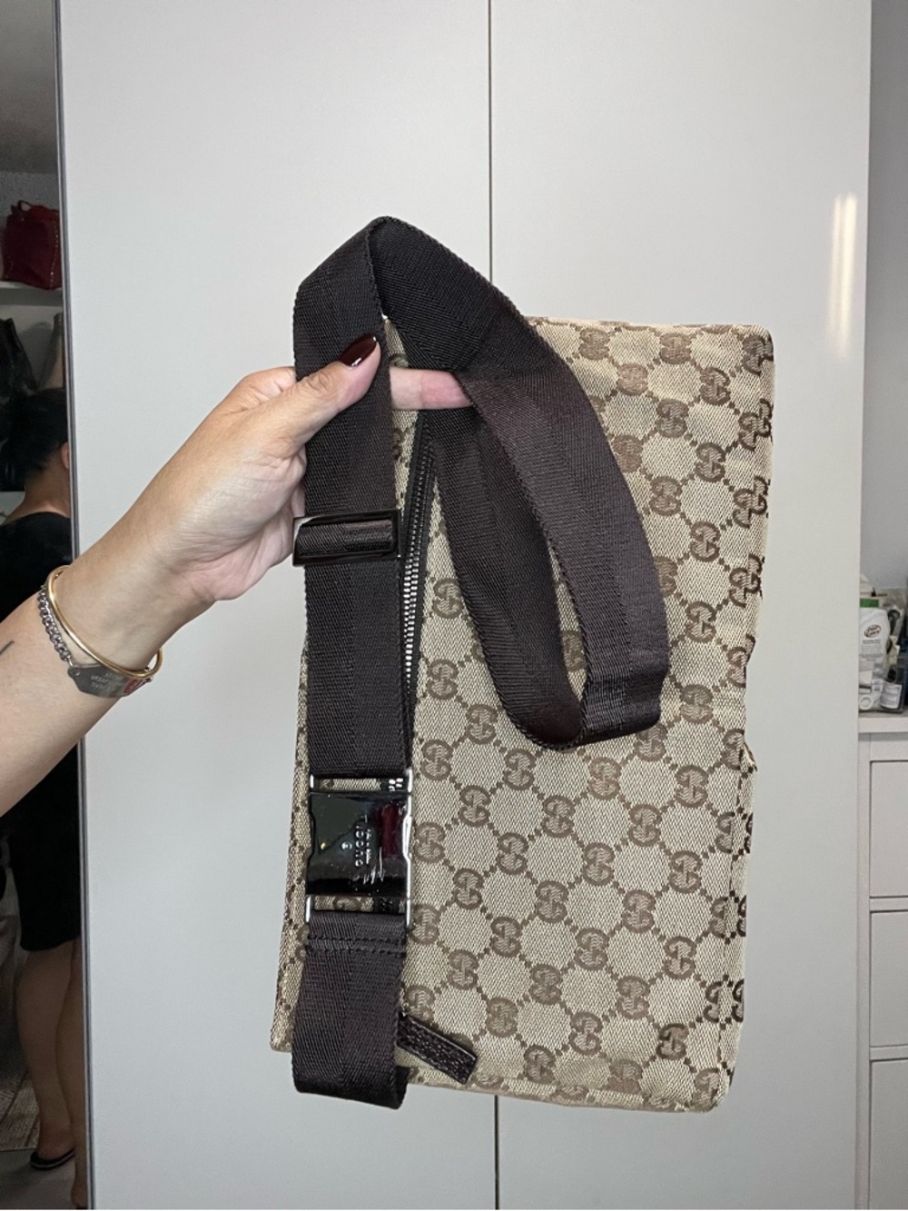 Gucci Beige/Brown Monogram Crossbody Bag - Picture 4 of 6